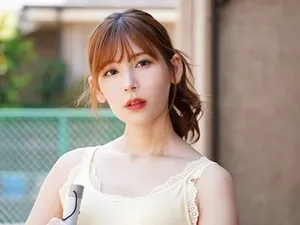 Tăng ca đêm, tôi phải ngủ nhờ nhà nữ đồng nghiệp vì cơn bão lớn