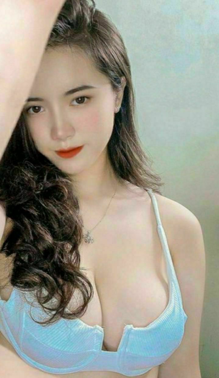 Ư